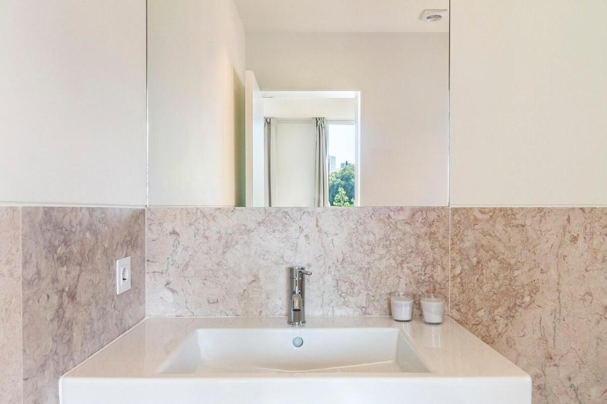 Modern 1 Bedroom Lisbon Apartment With Balcony エクステリア 写真