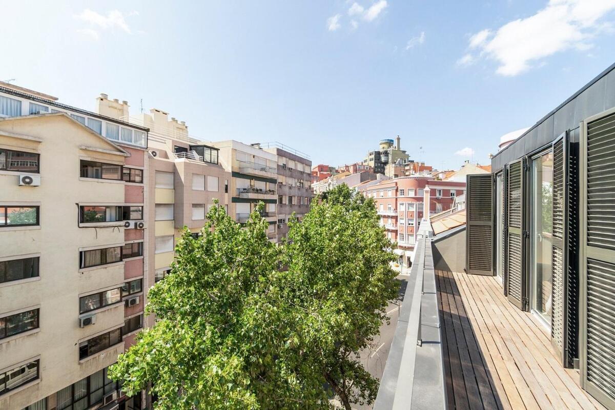 Modern 1 Bedroom Lisbon Apartment With Balcony エクステリア 写真