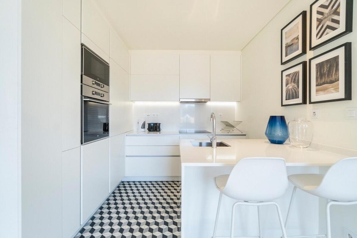 Modern 1 Bedroom Lisbon Apartment With Balcony エクステリア 写真